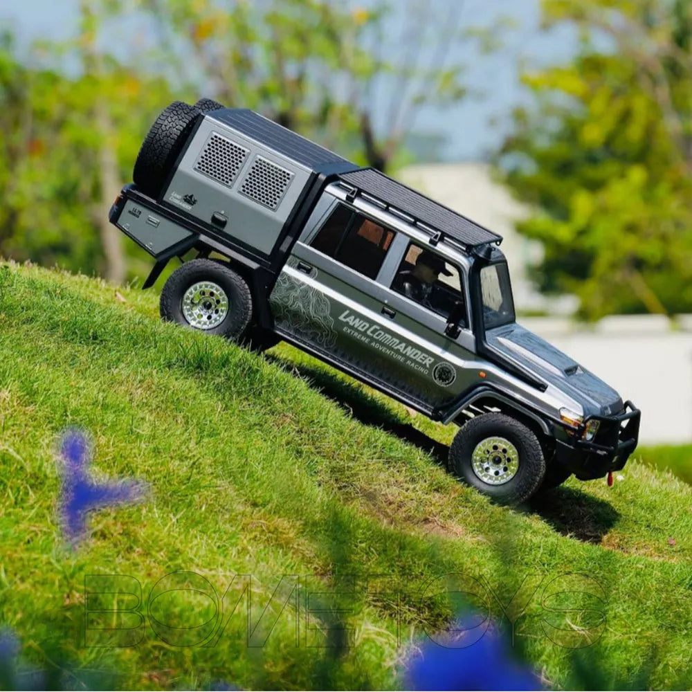 RGT EX86160 LC79 Land Commander 4WD RC Car 1/10 2.4G Rock Crawler Off-Road Climbing Truck with LED Lights Set