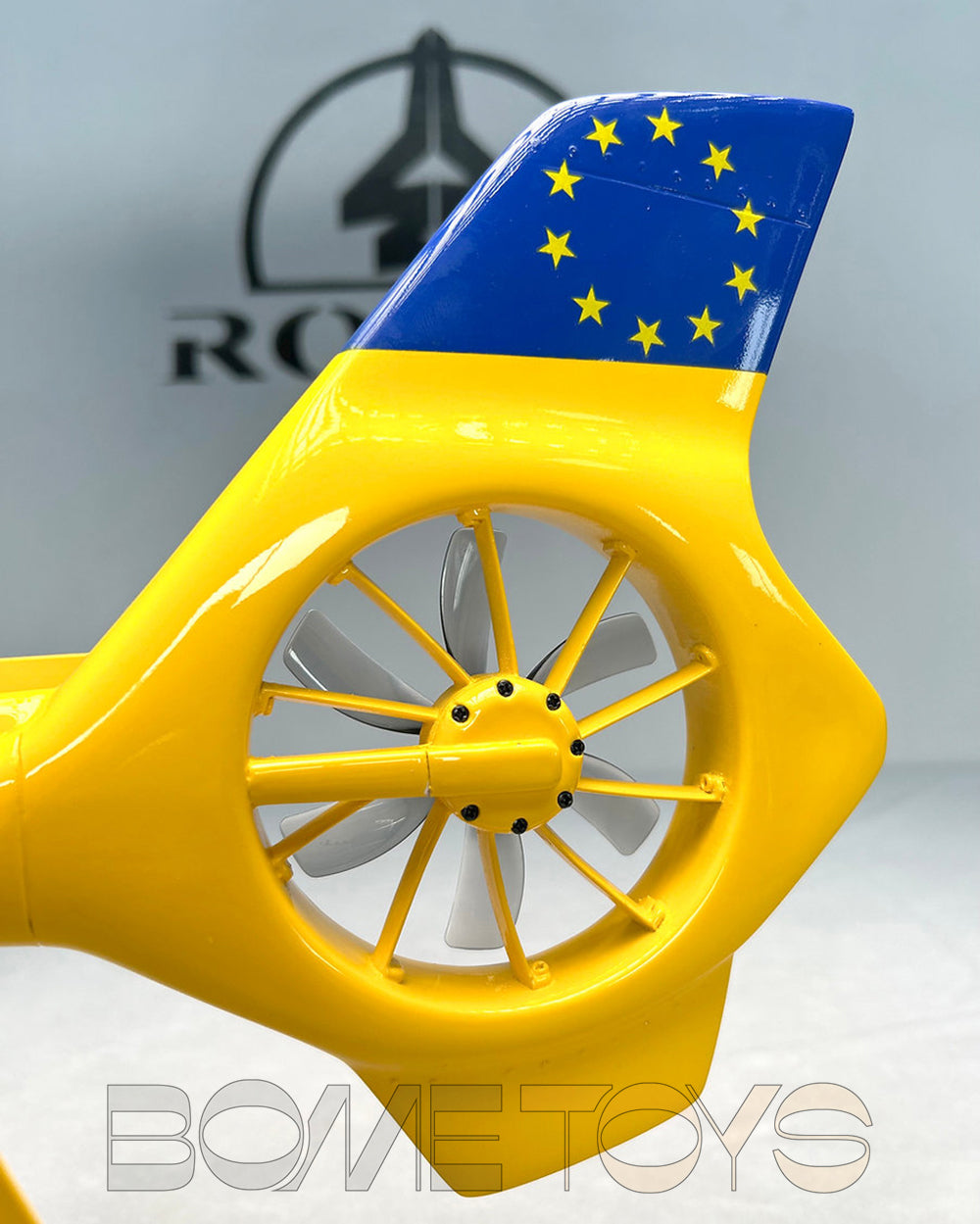 ROBAN EC135 450L Class RC Helicopter 4-blade 2.4G 11CH GPS Stabilized Flybarless PNP/RTF With X2 Flight Controller