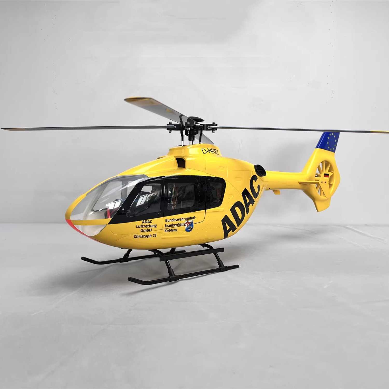 FLYWING EC135 470L RC Helicopter 6CH GPS Upgraded ACE flight control System 4 Blade Rotor RTF Helicopter