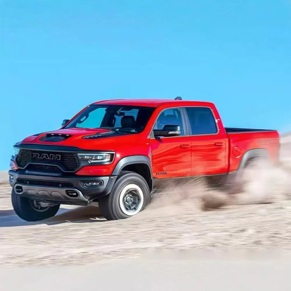 TRACTION HOBBY KM Dodge RAM 1500 RC Car 1/8 RTR 2.4GHZ Simulation Off-Road Climbing Crawler Licensed RC Truck Toy