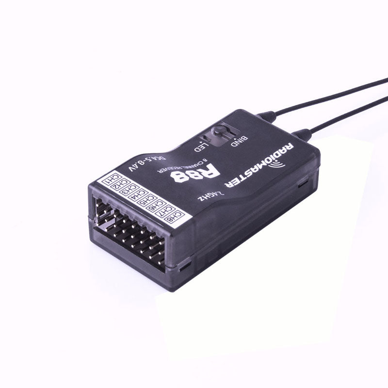 RadioMaster R88 2.4GHz 8CH Over 1KM PWM Nano Receiver Compatible FrSky D8 Support Return RSSI for RC Drone