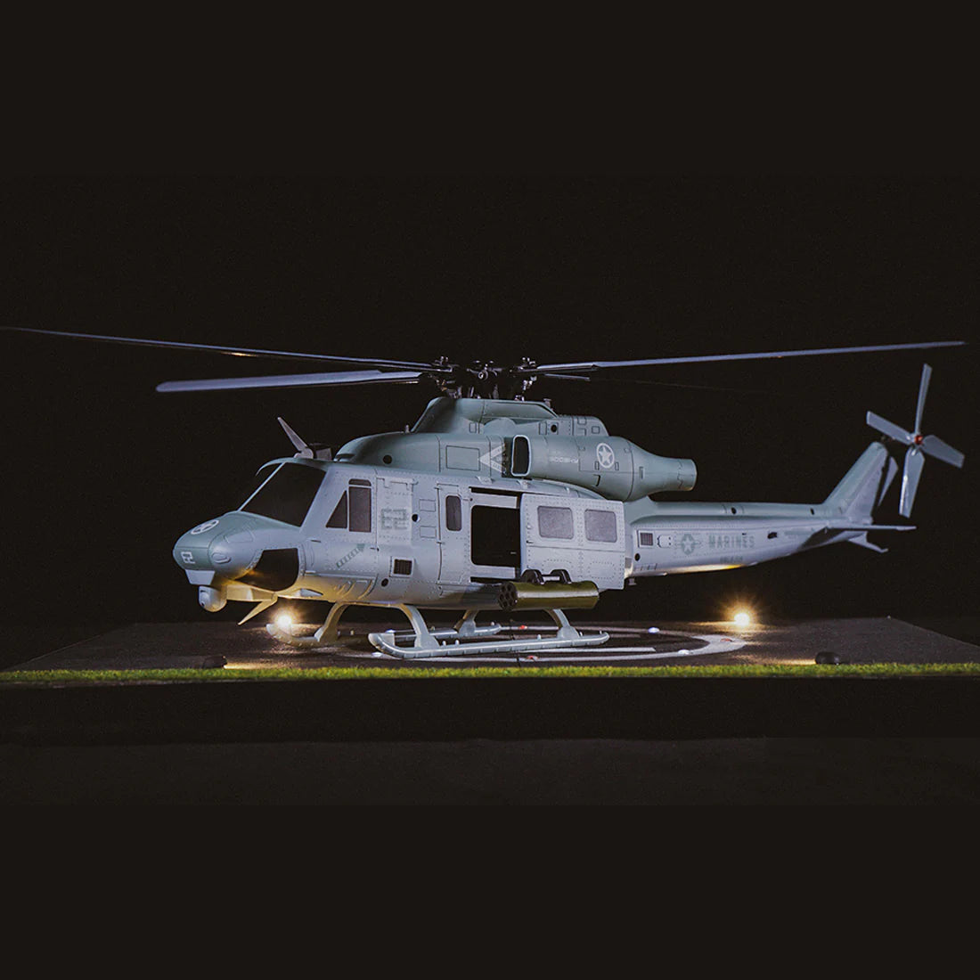 GOOSKY E2 UH-1Y Venom 1:35 Scale 6CH Dual Brushless Direct Drive Motor RC Helicopter BNF / RTF with GTS Flight Control System